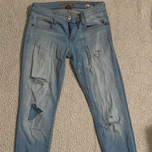 low rise arizona jeans light wash n distressed